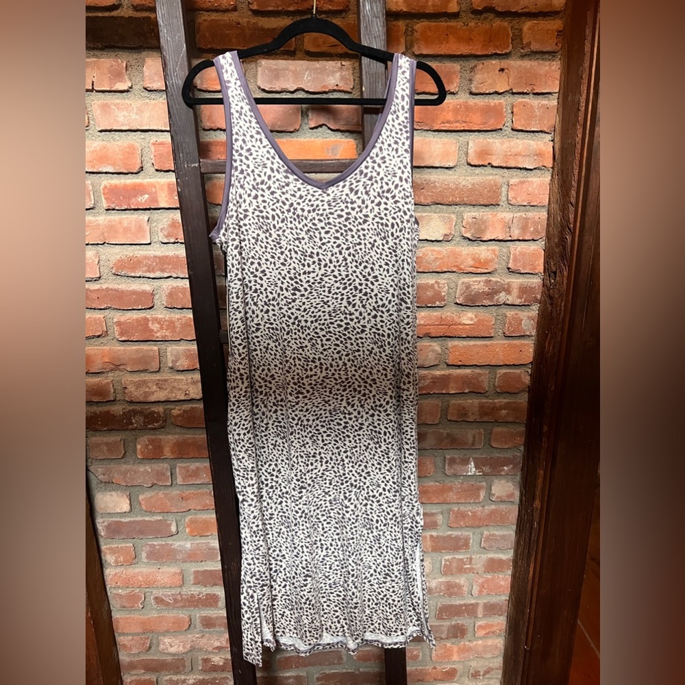 Nicole Miller lightweight summer sleeveless nightgown animal print